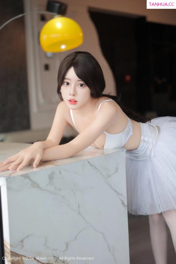   [XiuRen]高清写真图 2024.05.17 No.8564 桃妖夭 丝袜美腿第6张图片
